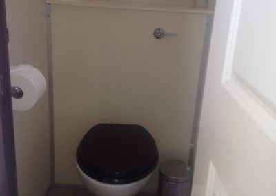 Large Luxury Blue Mobile Toilet Unit 4