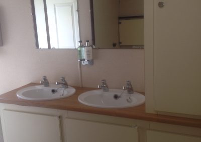 Large Luxury Blue Mobile Toilet Unit 7